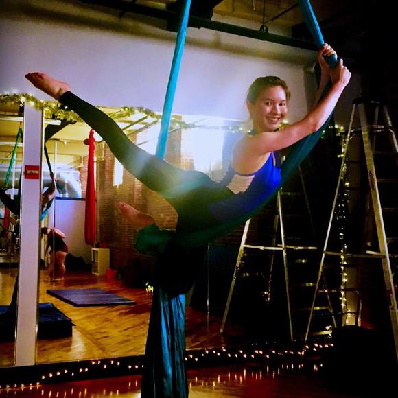 Meet your Posher, Ariel - Picture 1 of 1